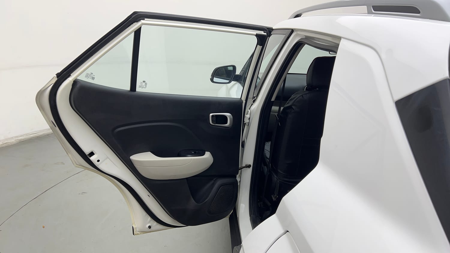 Used 2022 Hyundai Venue S (O) 1.2 Petrol Cng Manual interior LEFT REAR DOOR OPEN VIEW