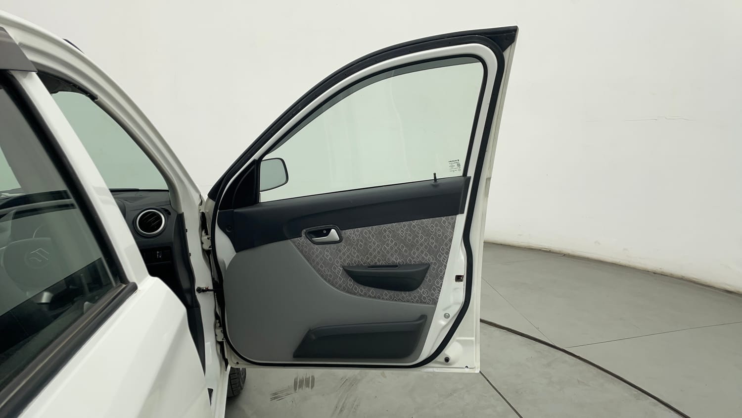 Used 2019 Maruti Suzuki Alto 800 LXi Petrol Manual interior RIGHT FRONT DOOR OPEN VIEW