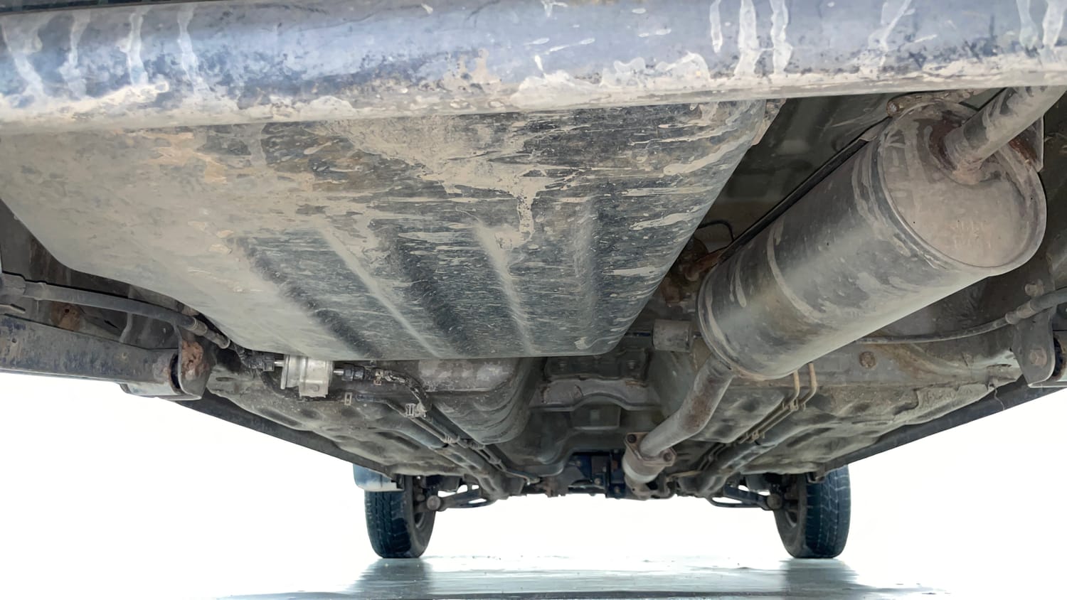 Used 2016 Maruti Suzuki Alto 800 Lxi Petrol Manual extra REAR UNDERBODY VIEW (TAKEN FROM REAR)
