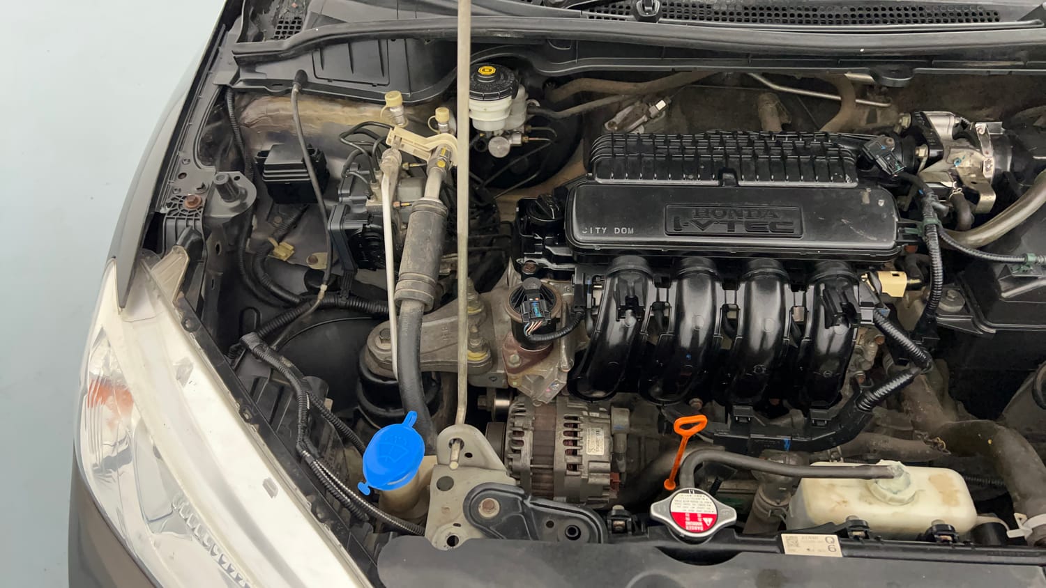 Used 2015 Honda City VX Petrol Manual engine ENGINE RIGHT SIDE VIEW