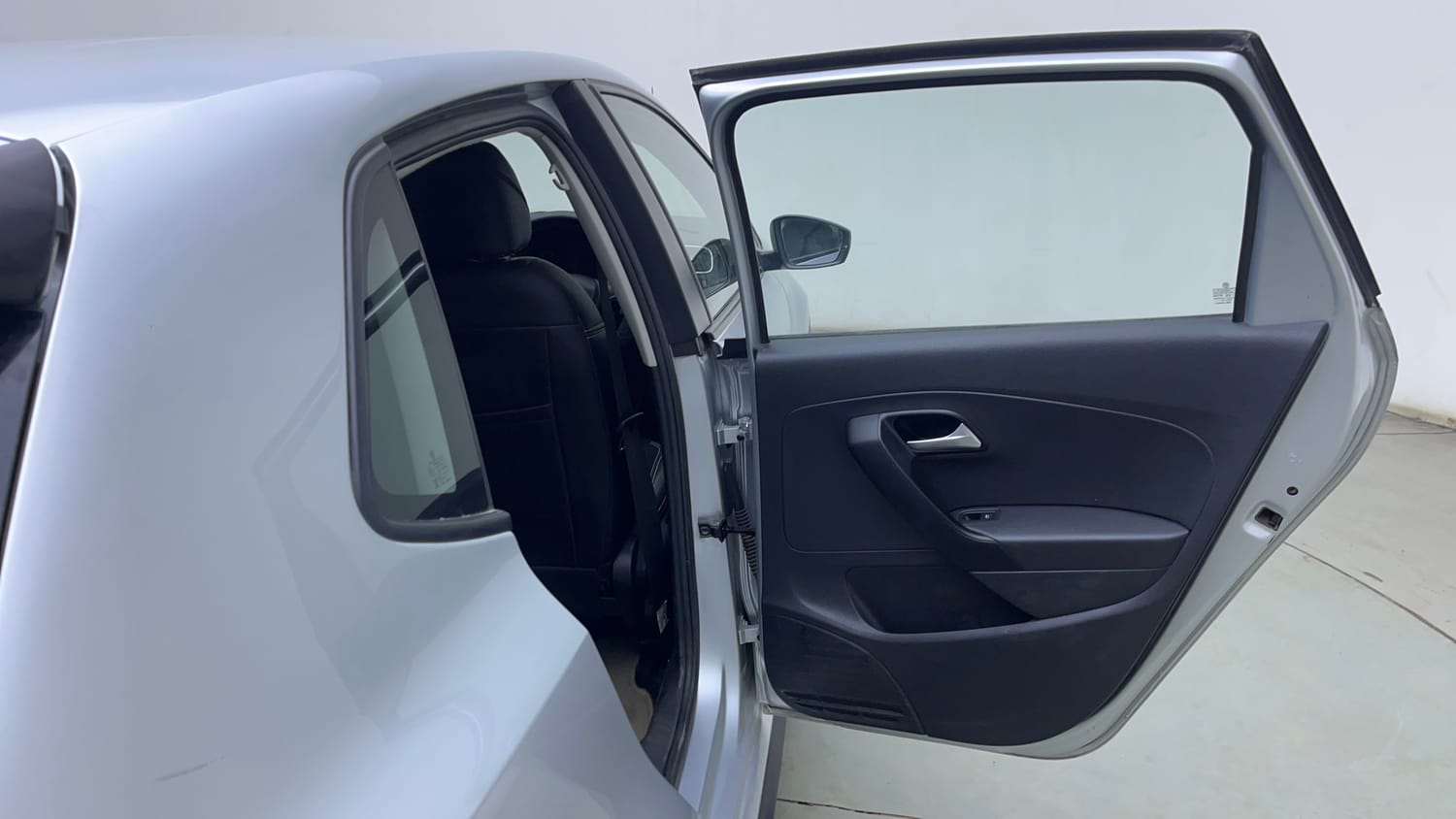 Used 2020 Volkswagen Polo Comfortline 1.0L (P) Petrol Manual interior RIGHT REAR DOOR OPEN VIEW