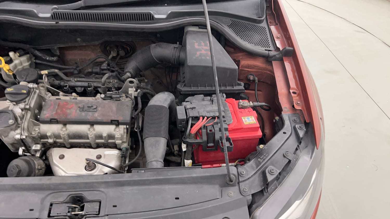 Used 2016 Volkswagen Polo Comfortline 1.2L (P) Petrol Manual engine ENGINE LEFT SIDE VIEW