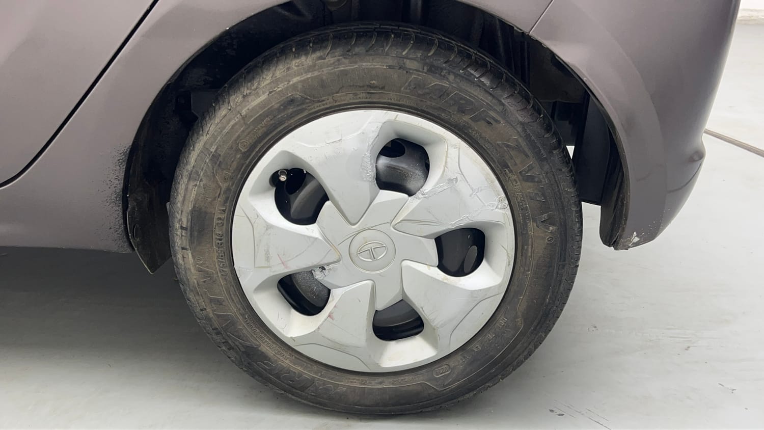 Used 2018 Tata Tiago XZ W/O Alloy Petrol + CNG(Outside Fitted) Cng Manual tyres LEFT REAR TYRE RIM VIEW