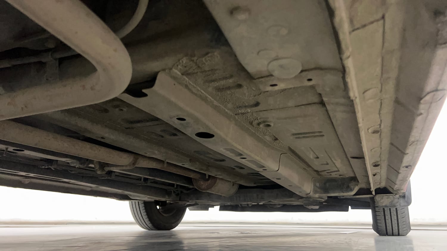 Used 2020 Tata Altroz XE Petrol Petrol Manual extra REAR RIGHT UNDERBODY VIEW