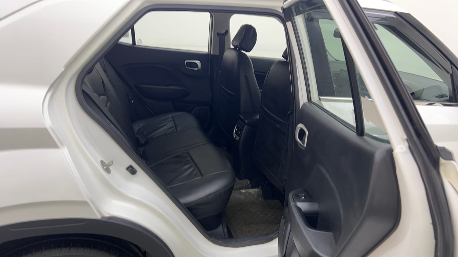 Used 2020 Hyundai Venue SX Plus 1.0 Turbo DCT Petrol Automatic interior RIGHT SIDE REAR DOOR CABIN VIEW