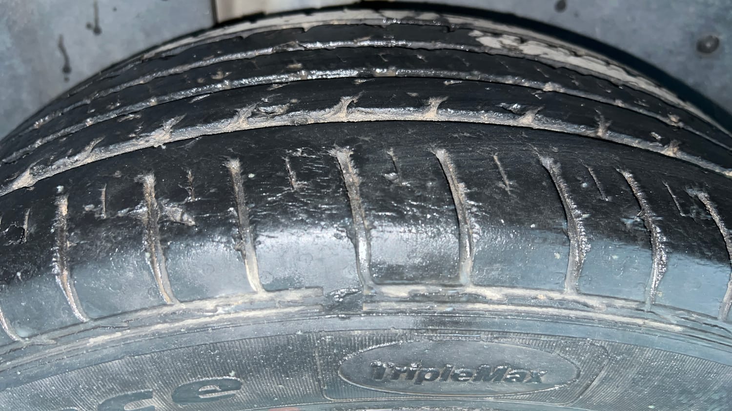 Used 2019 MG Motors Hector Sharp 1.5 DCT Petrol Petrol Automatic tyres RIGHT REAR TYRE TREAD VIEW