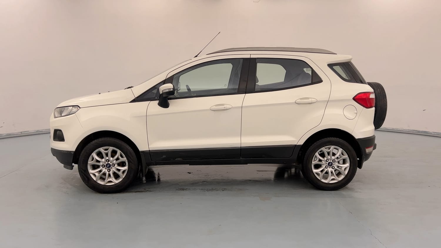 Used 2017 Ford EcoSport Trend+ 1.5L TDCi Diesel Manual exterior LEFT SIDE VIEW