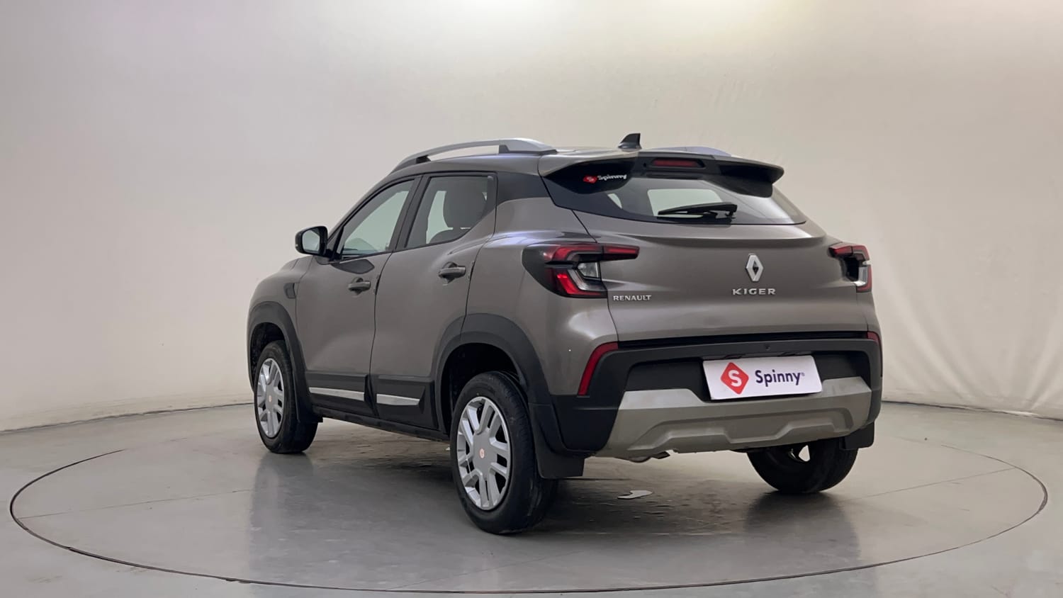 Used 2021 Renault Kiger RXT MT Petrol Manual exterior LEFT REAR CORNER VIEW