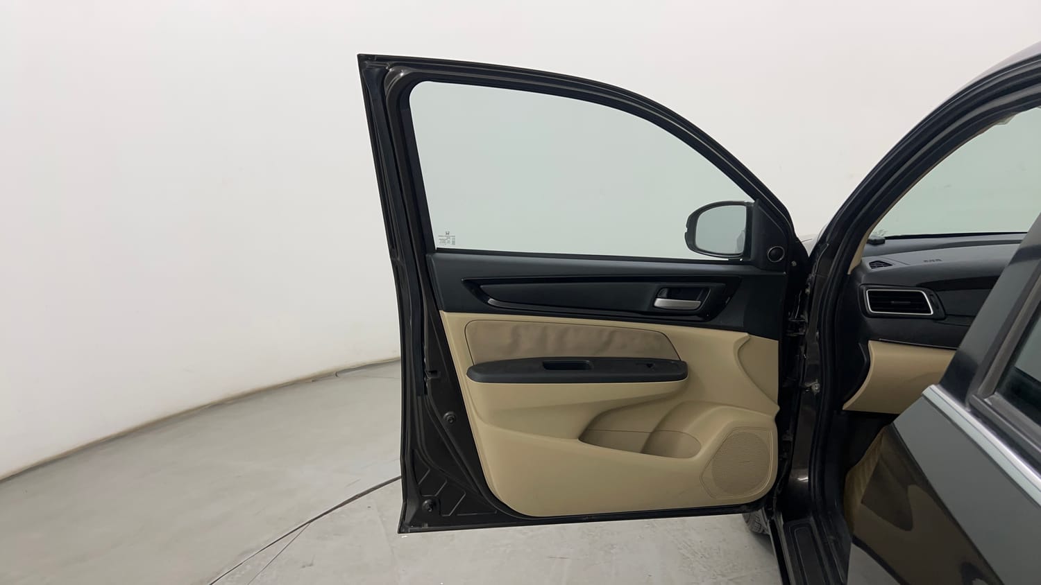 Used 2019 Honda Amaze 1.2 V CVT Petrol Petrol Automatic interior LEFT FRONT DOOR OPEN VIEW