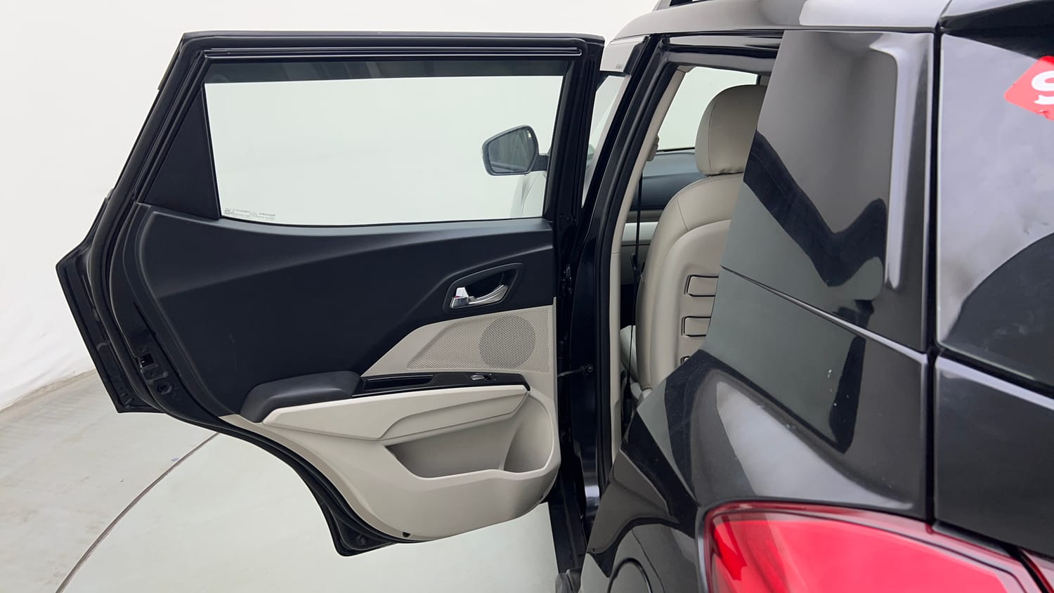 Used 2022 Mahindra XUV 300 W8 (O) 1.5 Diesel Diesel Manual interior LEFT REAR DOOR OPEN VIEW