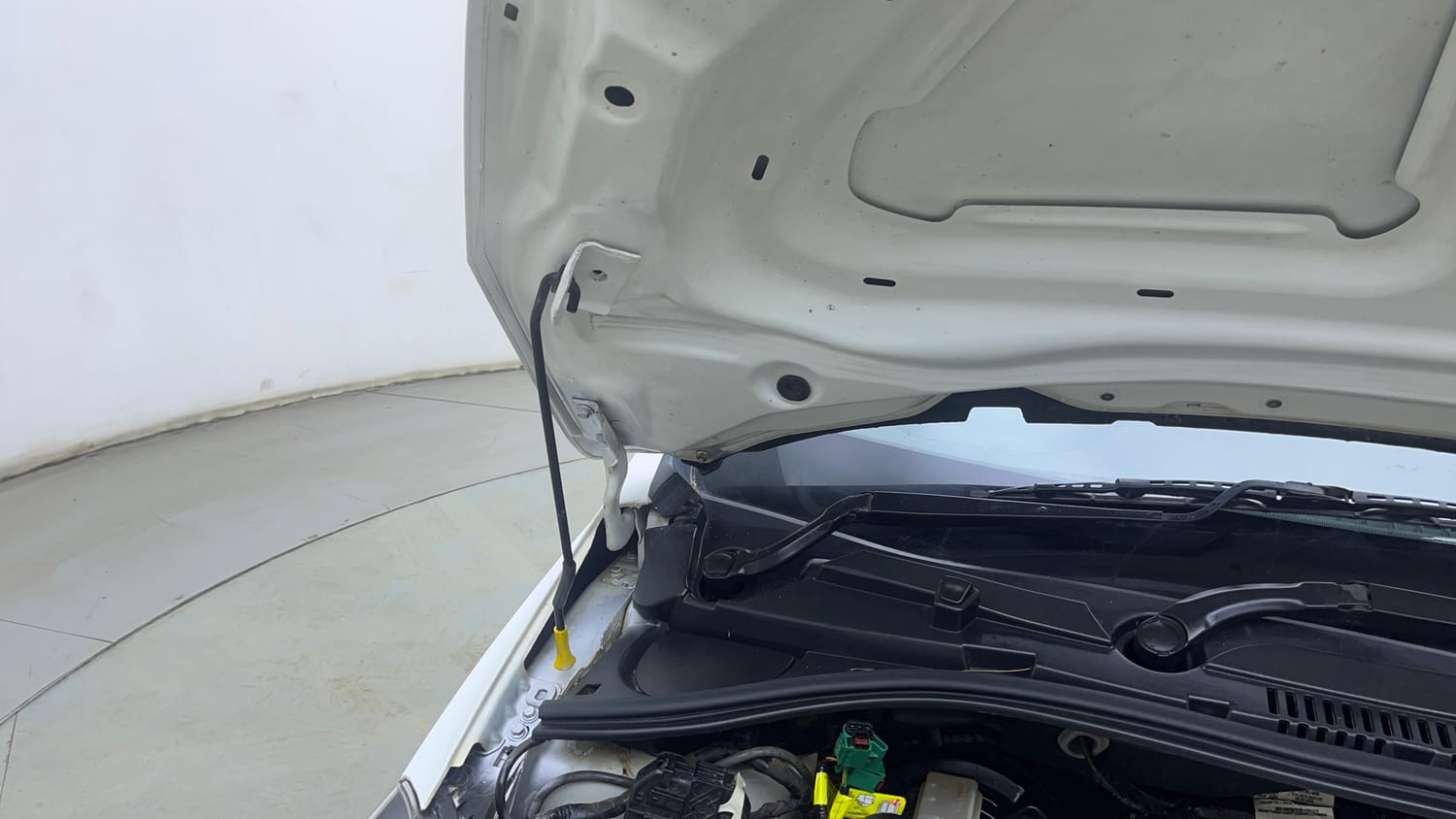Used 2023 Tata Tiago EV XZ Plus Tech LUX Long Range Electric Automatic engine ENGINE RIGHT SIDE HINGE & APRON VIEW