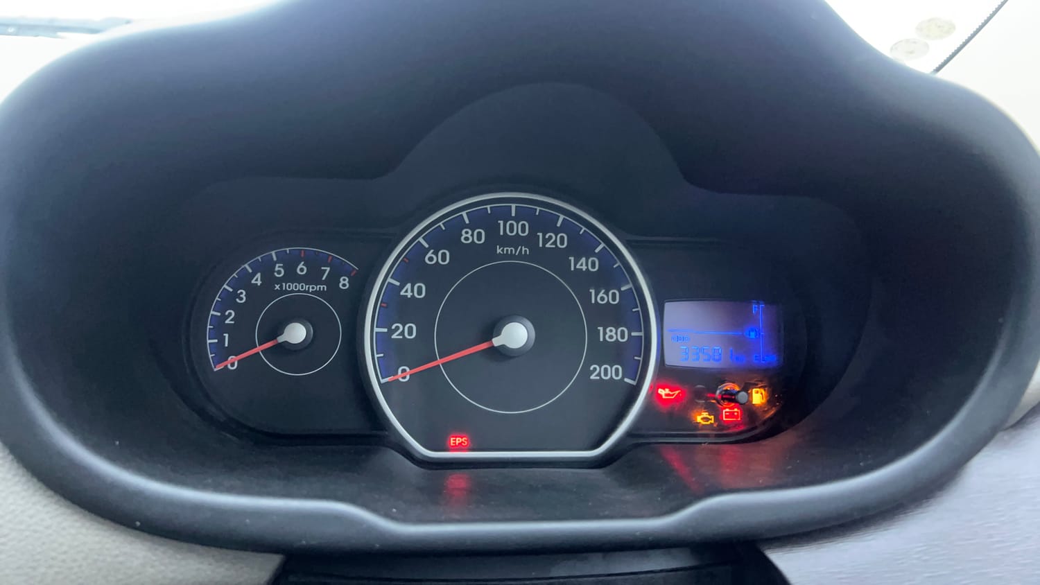 Used 2014 Hyundai i10 Sportz 1.1 iRDE2 Petrol Manual interior CLUSTERMETER VIEW