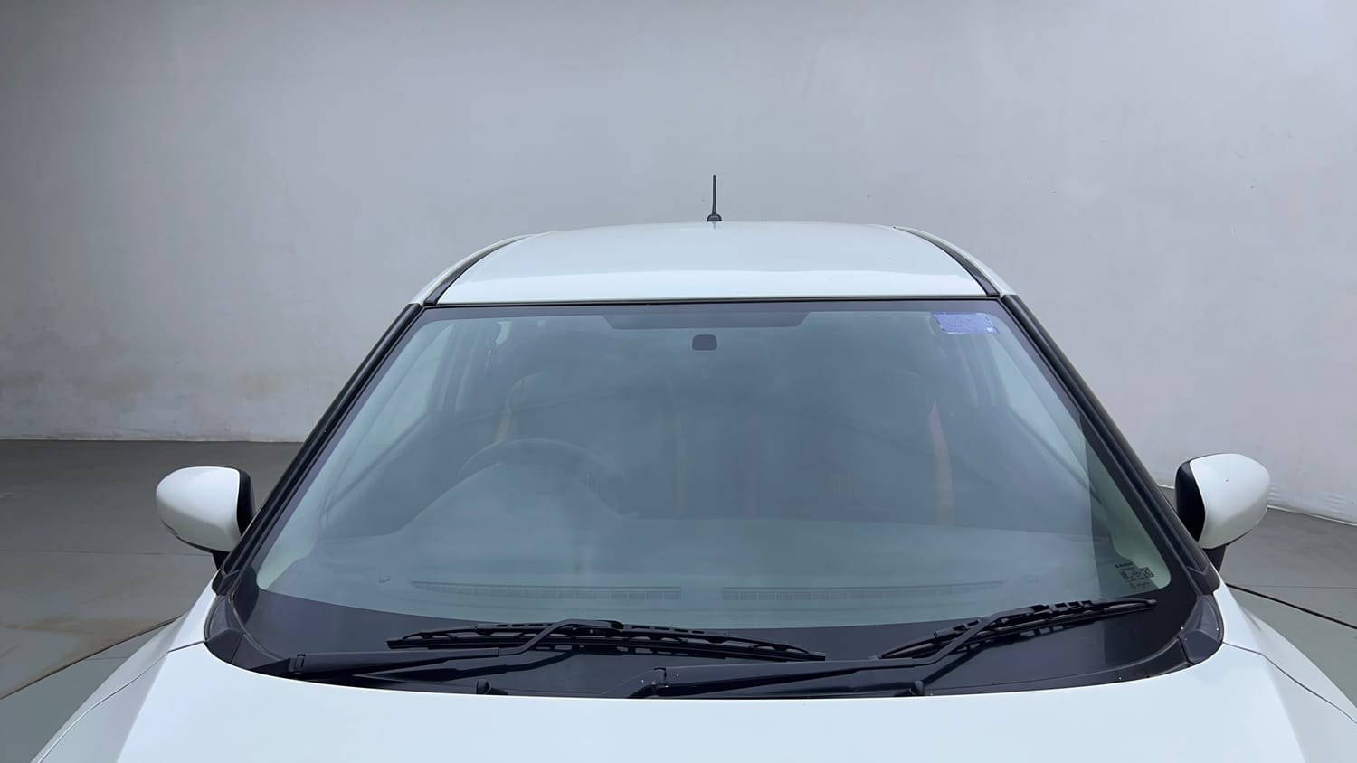Used 2018 Maruti Suzuki Baleno Delta 1.2 Petrol Manual exterior FRONT WINDSHIELD VIEW