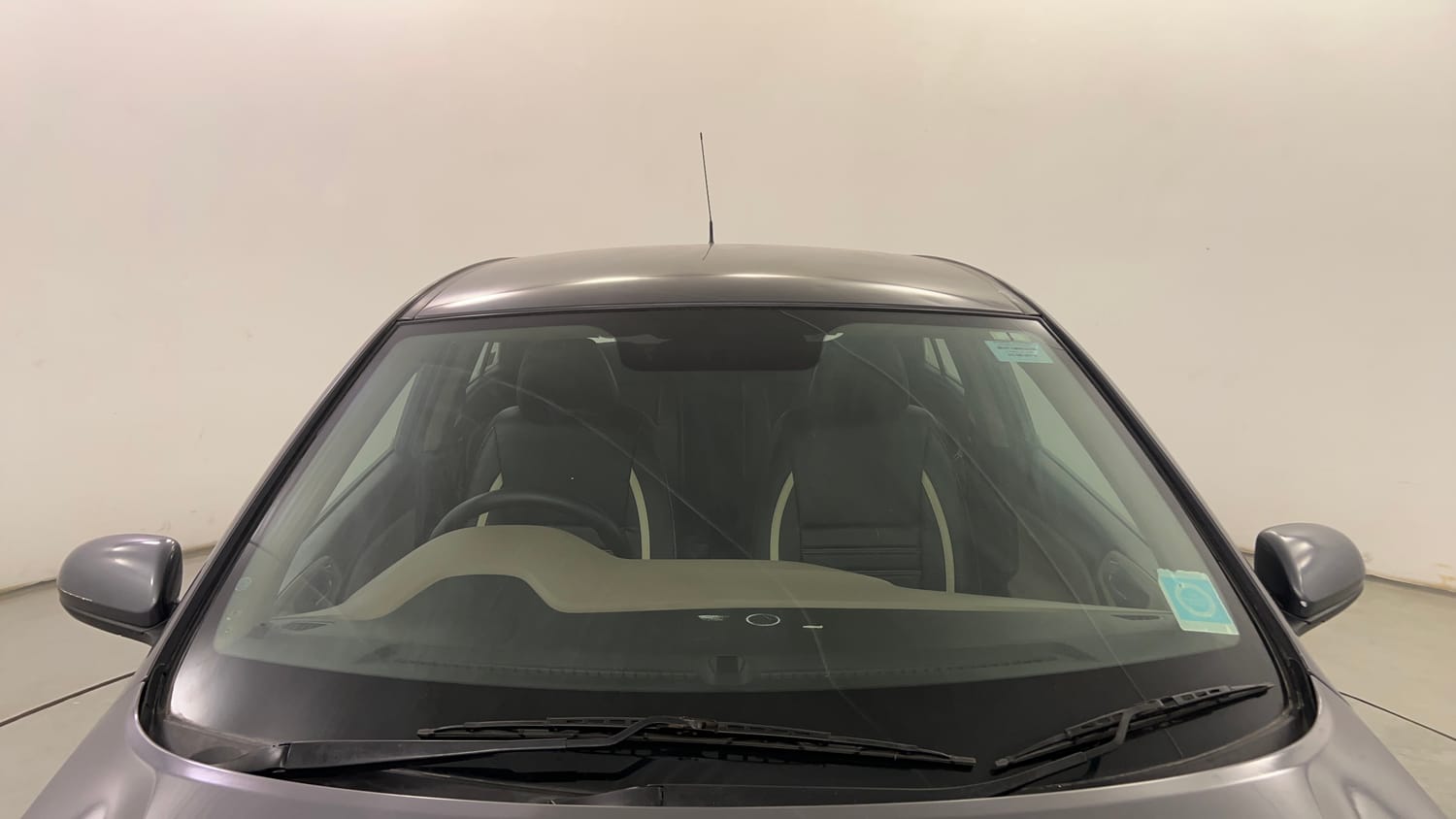 Used 2016 Hyundai Elite i20 Magna 1.2 Petrol Manual exterior FRONT WINDSHIELD VIEW