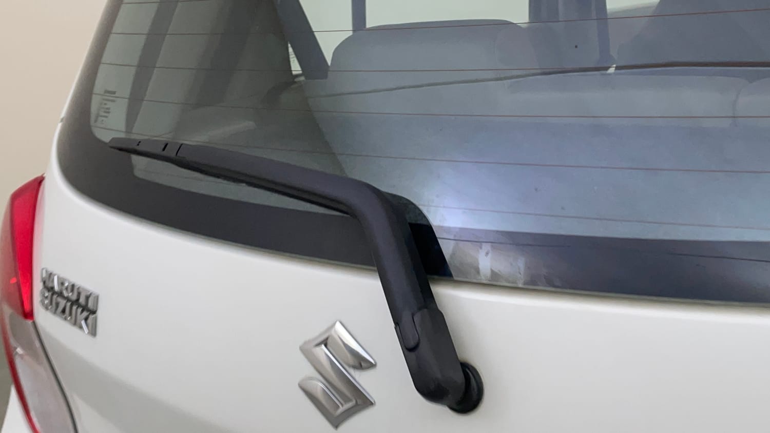 Used 2018 Maruti Suzuki Celerio ZXi (O) AMT Petrol Automatic top_features Rear wiper