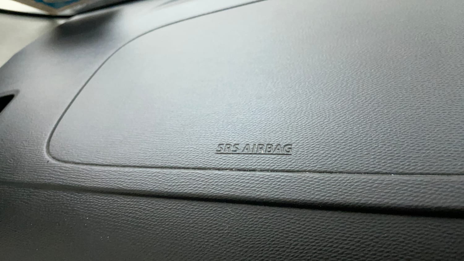 Used 2018 Maruti Suzuki Celerio ZXi (O) AMT Petrol Automatic top_features Airbags