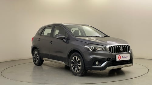 Used 2017 Maruti Suzuki S-Cross Alpha 1.3 Diesel Manual exterior RIGHT FRONT CORNER VIEW