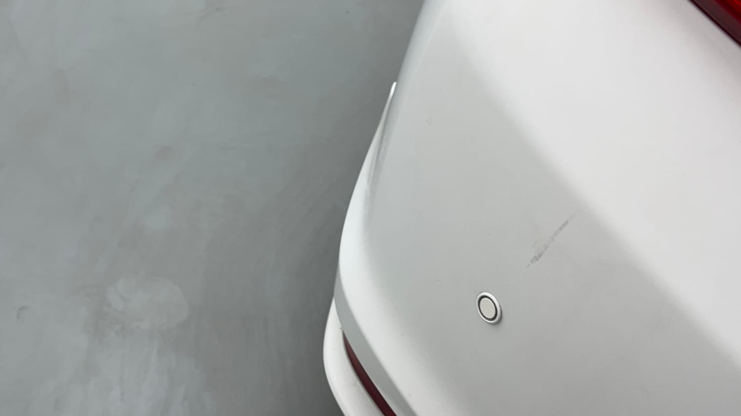 Used 2015 Honda City V Petrol Manual dents MINOR SCRATCH