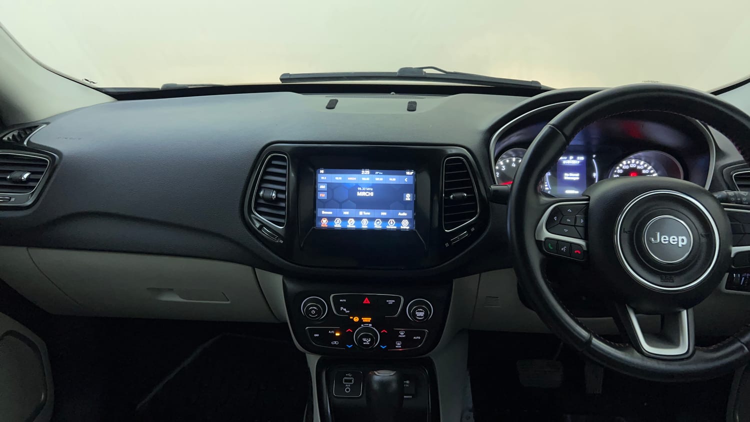 Used 2018 Jeep Compass Limited 1.4 Petrol AT Petrol Automatic interior MUSIC SYSTEM & AC CONTROL VIEW