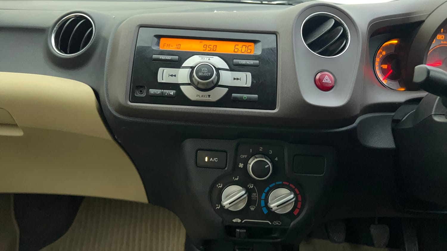 Used 2013 Honda Brio S MT Petrol Manual interior MUSIC SYSTEM & AC CONTROL VIEW