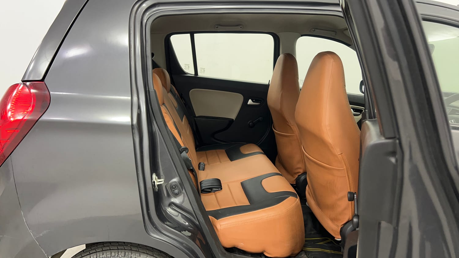 Used 2022 Maruti Suzuki Alto 800 Vxi Plus Petrol Manual interior RIGHT SIDE REAR DOOR CABIN VIEW