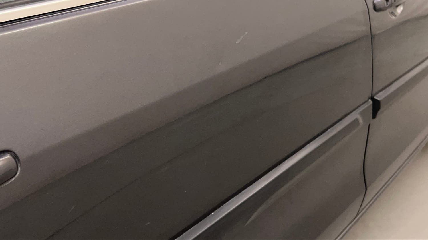 Used 2017 Maruti Suzuki Ertiga ZXI+ Petrol Manual dents MINOR SCRATCH