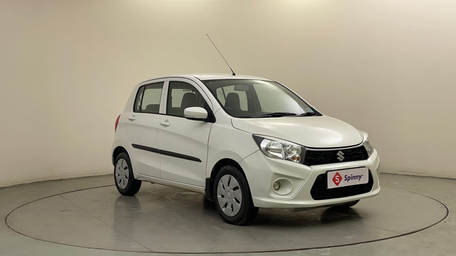 Used 2018 Maruti Suzuki Celerio ZXi (O) AMT Petrol Automatic exterior RIGHT FRONT CORNER VIEW