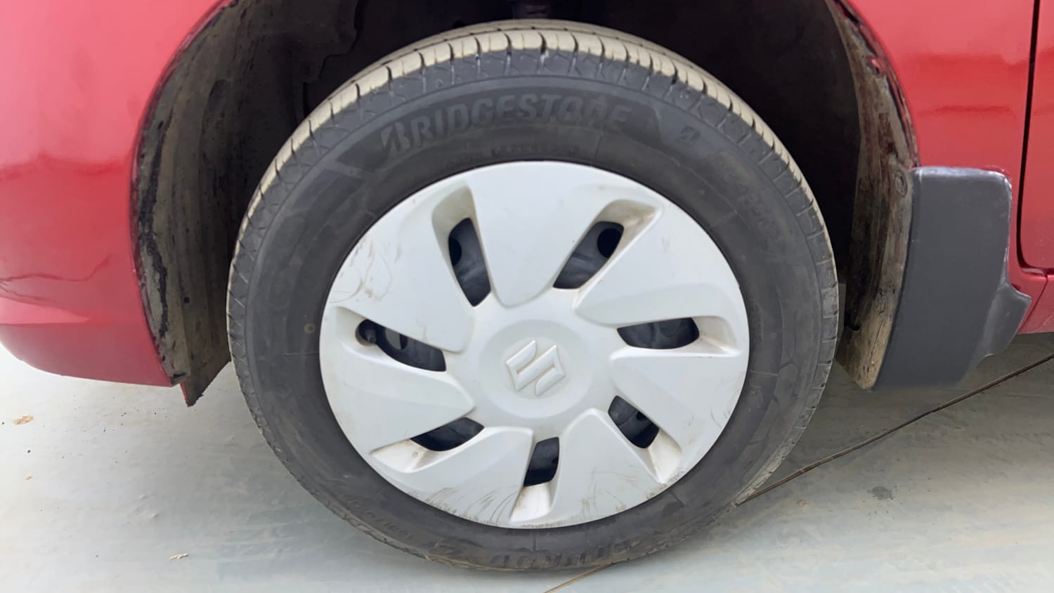Used 2018 Maruti Suzuki Celerio VXi (O) AMT Petrol Automatic tyres LEFT FRONT TYRE RIM VIEW