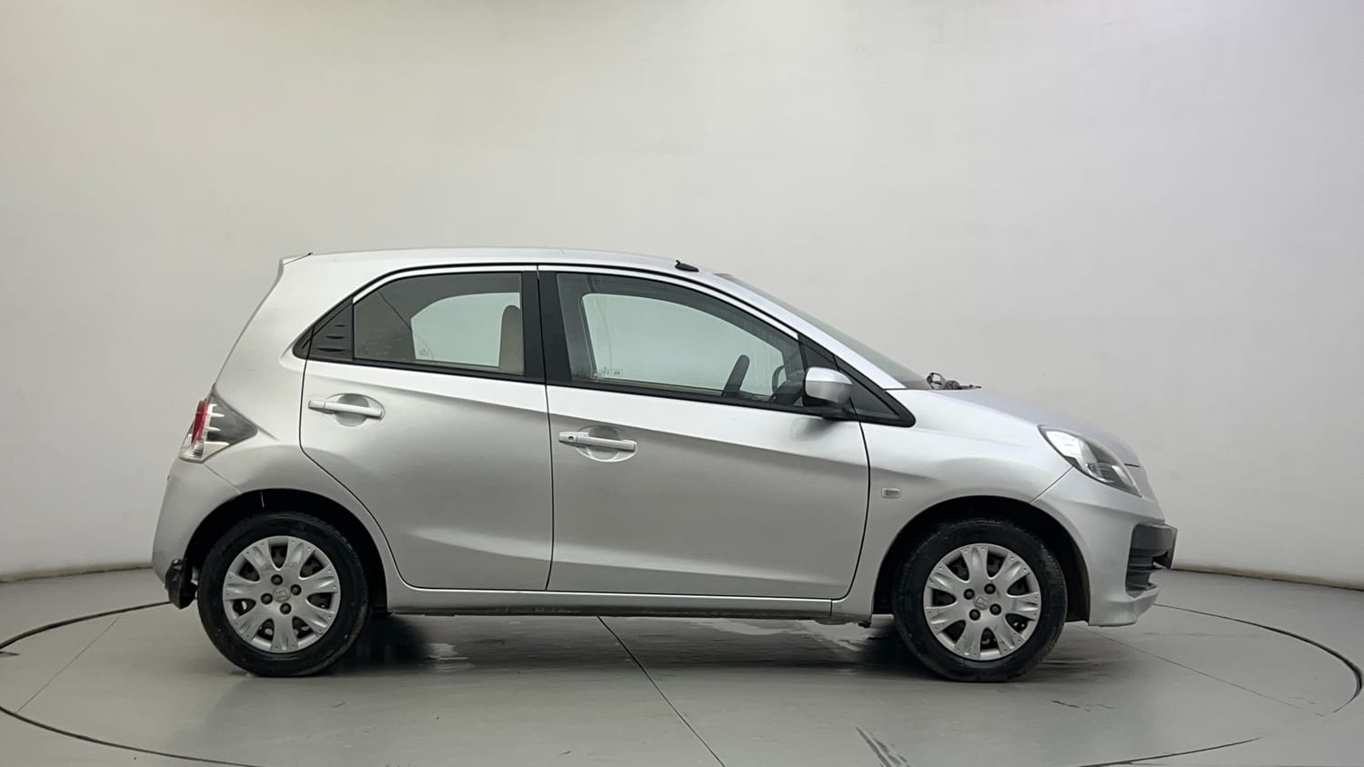 Used 2013 Honda Brio S MT Petrol Manual exterior RIGHT SIDE VIEW