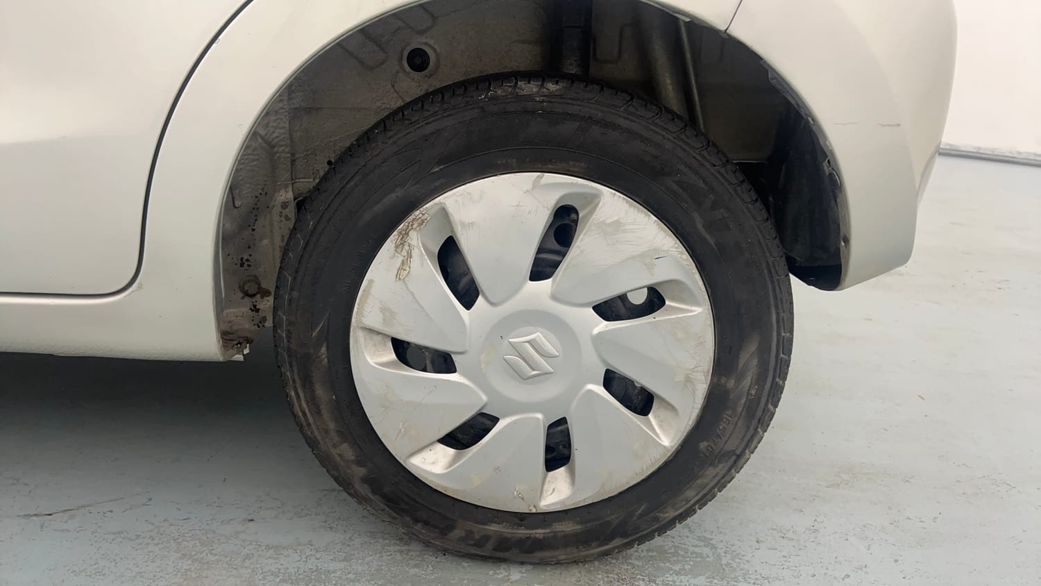 Used 2019 Maruti Suzuki Celerio VXi AMT Petrol Automatic tyres LEFT REAR TYRE RIM VIEW