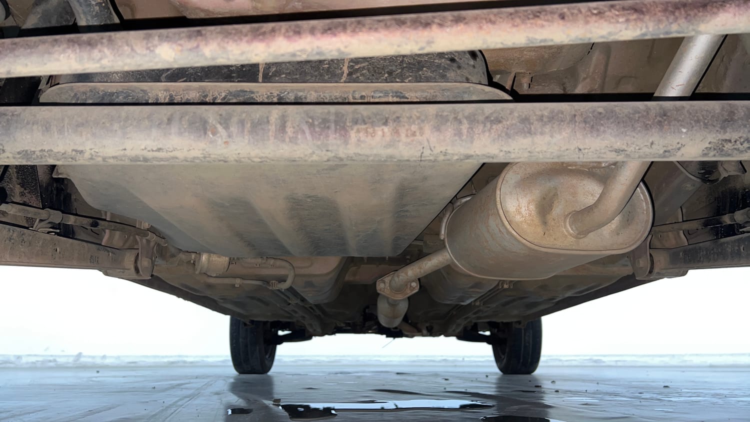 Used 2017 Maruti Suzuki Alto K10 VXi AMT Petrol Automatic extra REAR UNDERBODY VIEW (TAKEN FROM REAR)