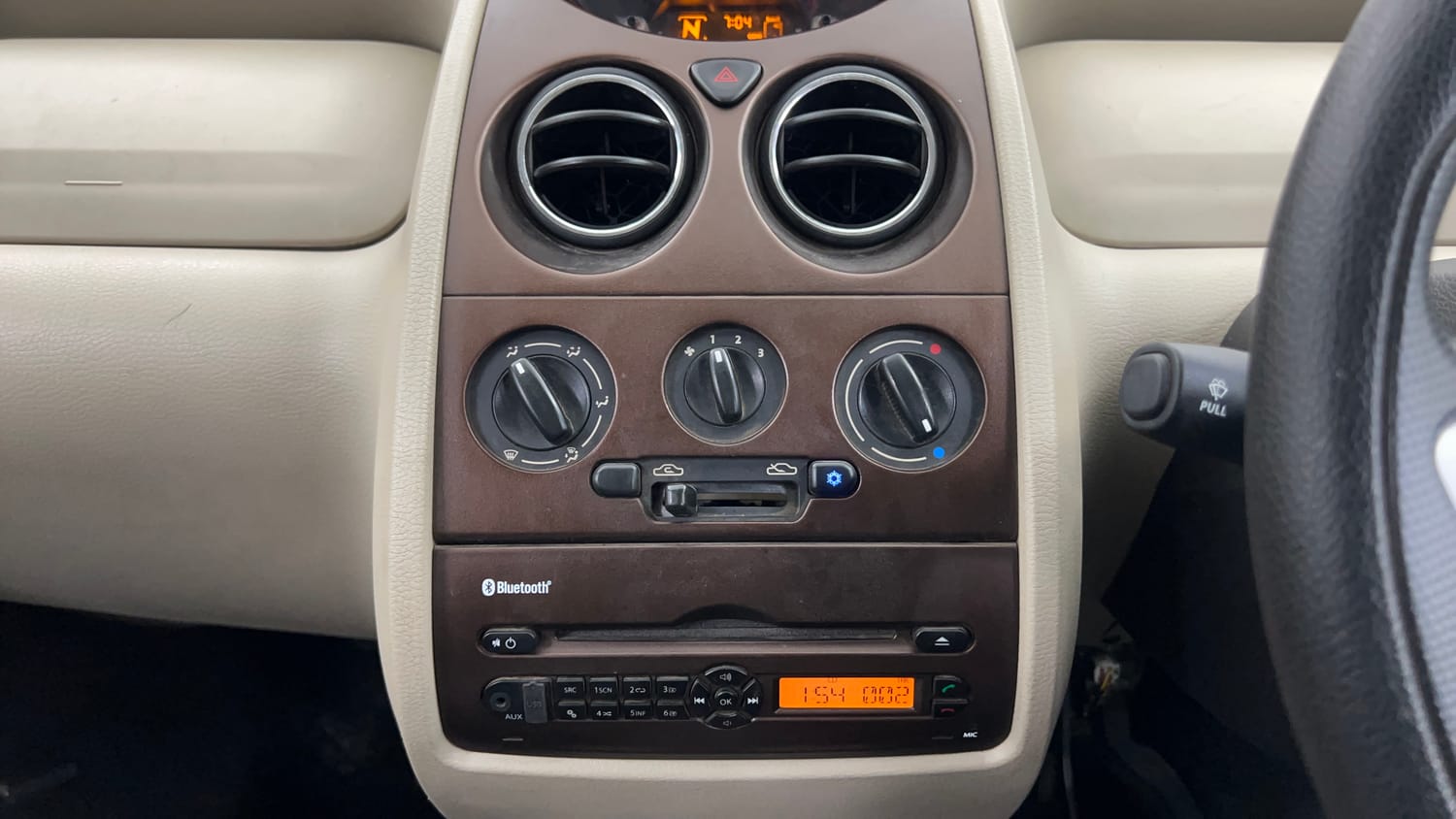 Used 2015 Tata Nano Twist XTA Petrol Automatic interior MUSIC SYSTEM & AC CONTROL VIEW