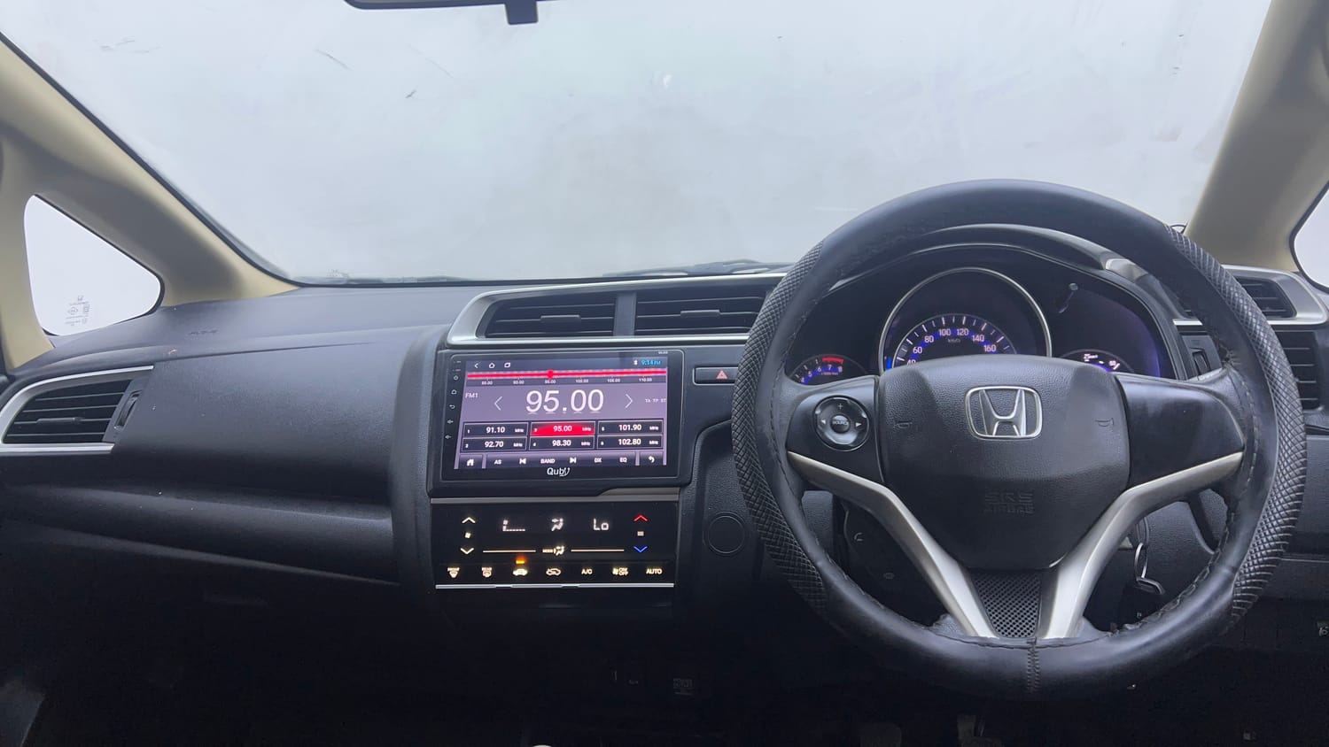 Used 2018 Honda Jazz V Petrol Petrol Manual interior DASHBOARD VIEW