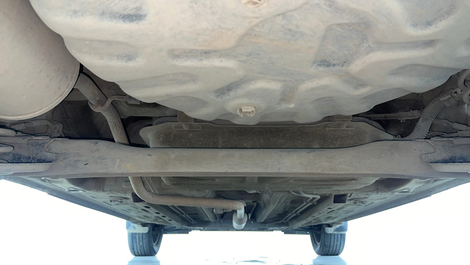 Used 2021 Nissan Magnite XE Petrol Manual extra REAR UNDERBODY VIEW (TAKEN FROM REAR)