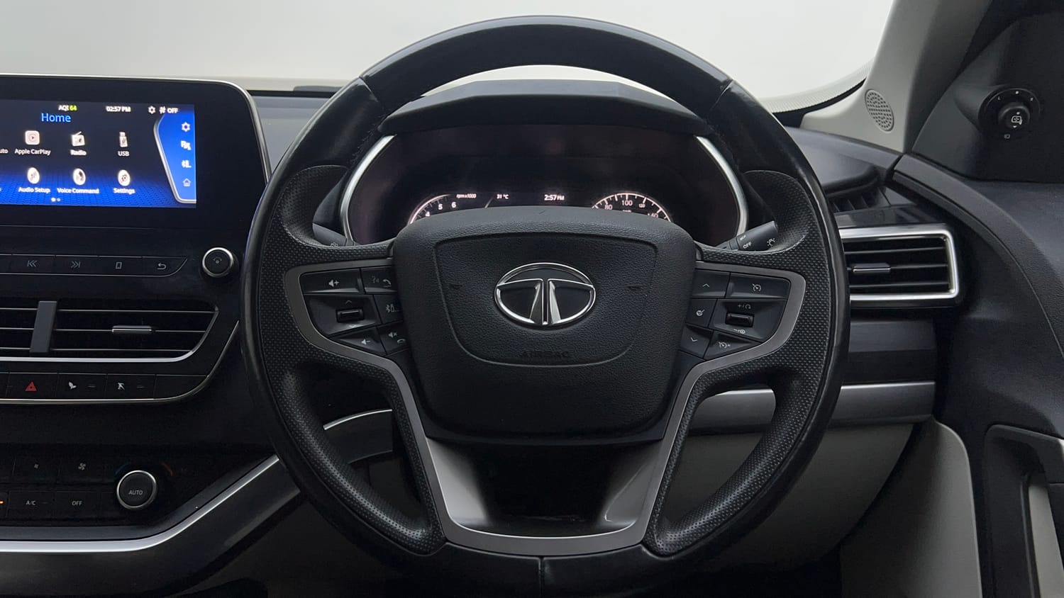 Used 2022 Tata Safari XZA Plus Diesel Automatic interior STEERING VIEW