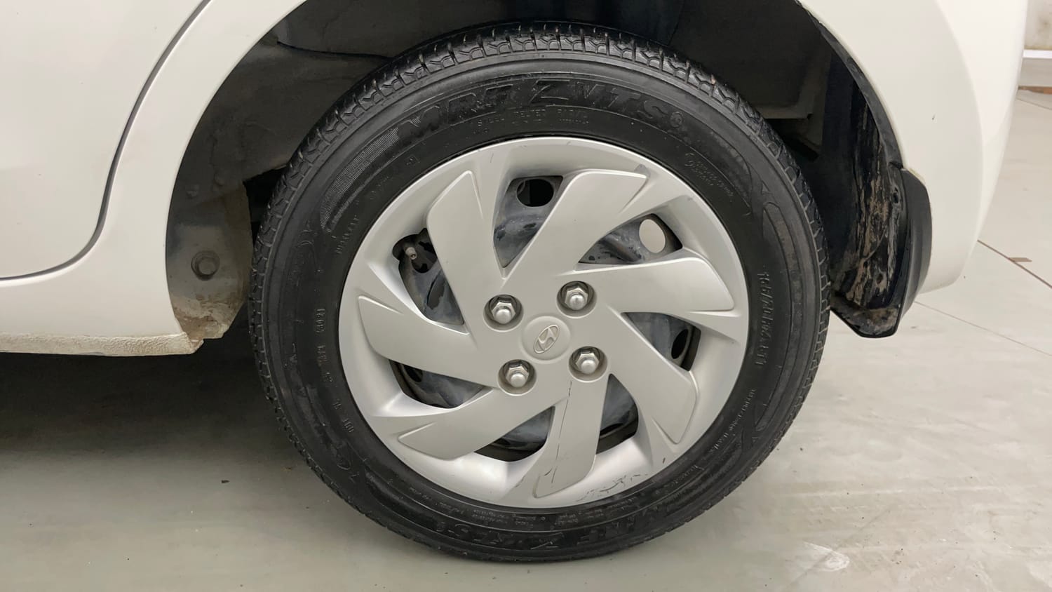 Used 2021 Hyundai Santro Sportz AMT Petrol Automatic tyres LEFT REAR TYRE RIM VIEW
