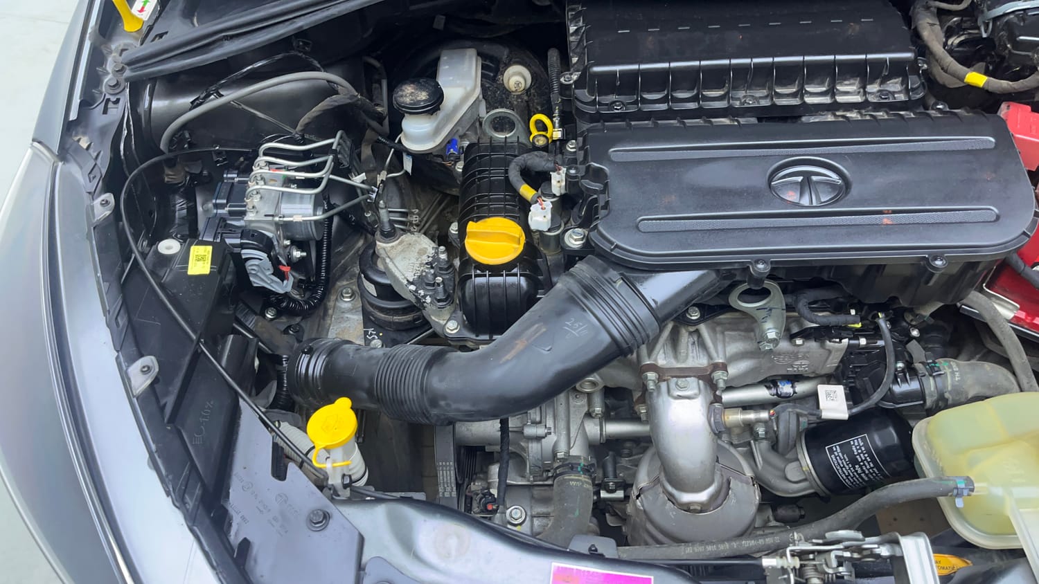 Used 2023 Tata Tiago NRG XZ AMT Petrol Automatic engine ENGINE RIGHT SIDE VIEW