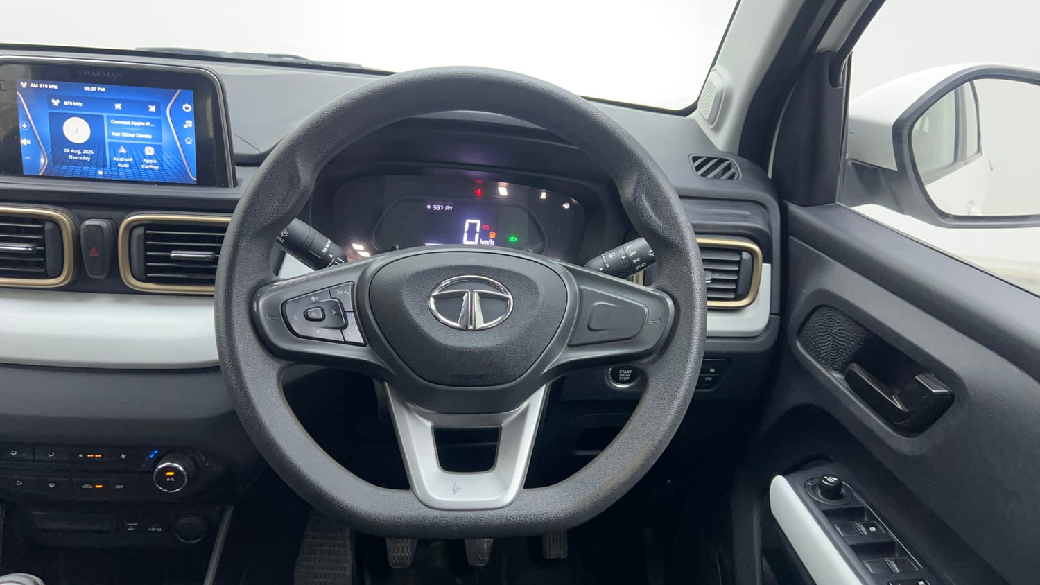 Used 2023 Tata Punch Accomplished Dazzle Sunroof CNG Cng Manual interior STEERING VIEW