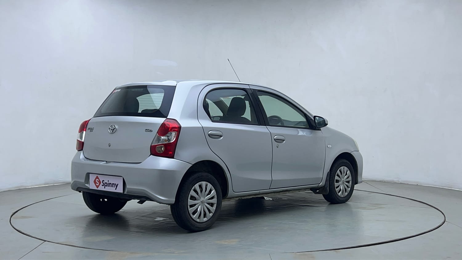 Used 2016 Toyota Etios Liva VD Diesel Manual exterior RIGHT REAR CORNER VIEW