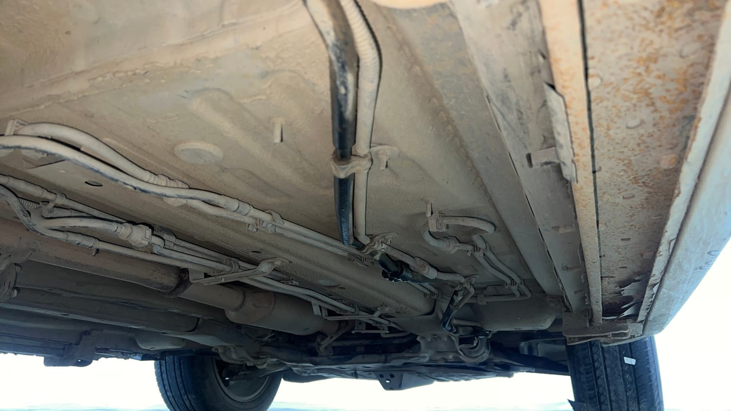 Used 2022 Tata Safari XZA Plus Diesel Automatic extra REAR RIGHT UNDERBODY VIEW