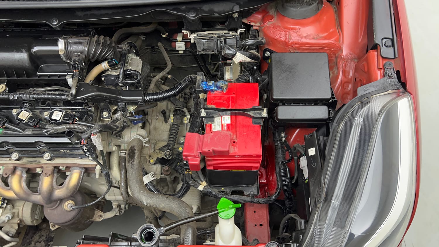 Used 2021 Toyota Glanza G CVT Petrol Automatic engine ENGINE LEFT SIDE VIEW