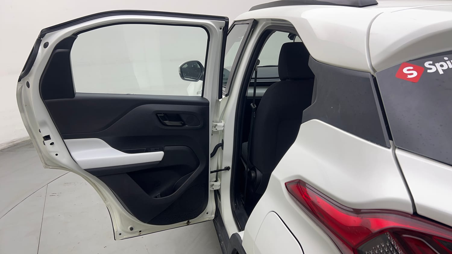 Used 2023 Tata Punch Accomplished Dazzle Sunroof CNG Cng Manual interior LEFT REAR DOOR OPEN VIEW