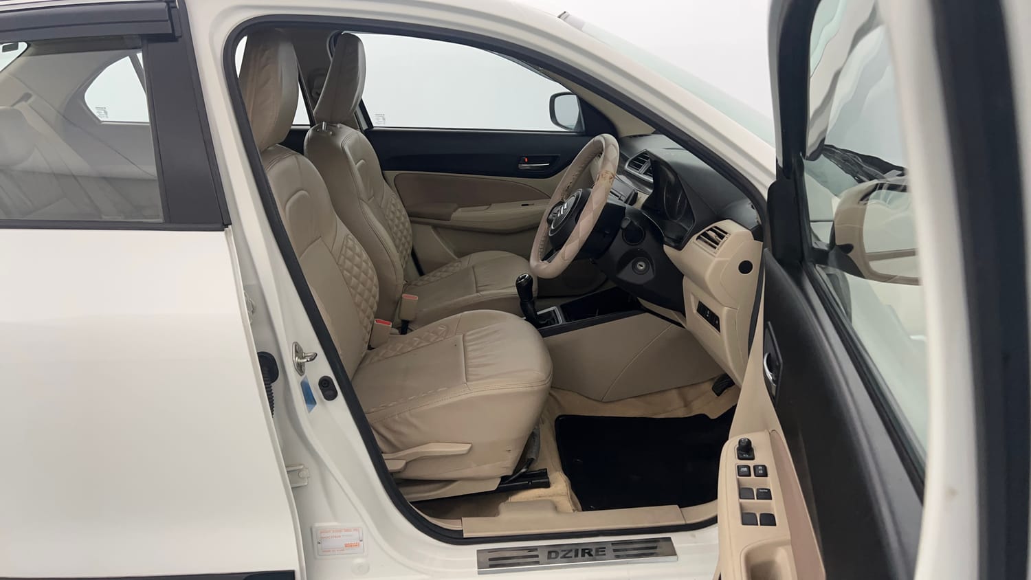 Used 2021 Maruti Suzuki Dzire VXi Petrol Manual interior RIGHT SIDE FRONT DOOR CABIN VIEW