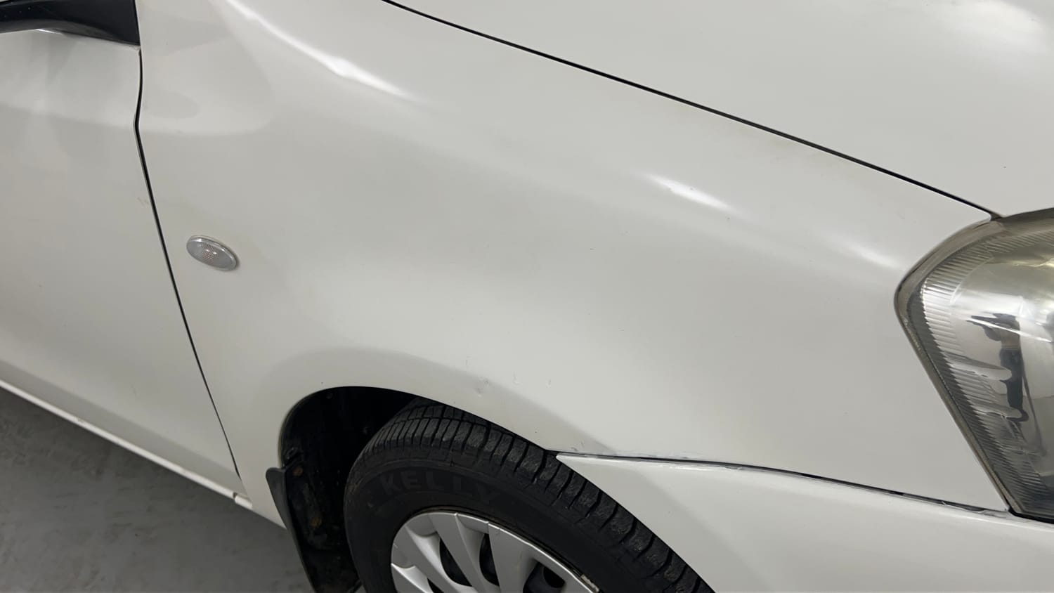 Used 2013 Toyota Etios Liva G Petrol Manual dents MINOR DENT