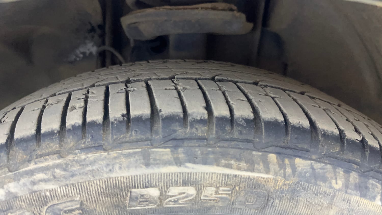 Used 2023 Tata Tiago NRG XZ AMT Petrol Automatic tyres LEFT FRONT TYRE TREAD VIEW