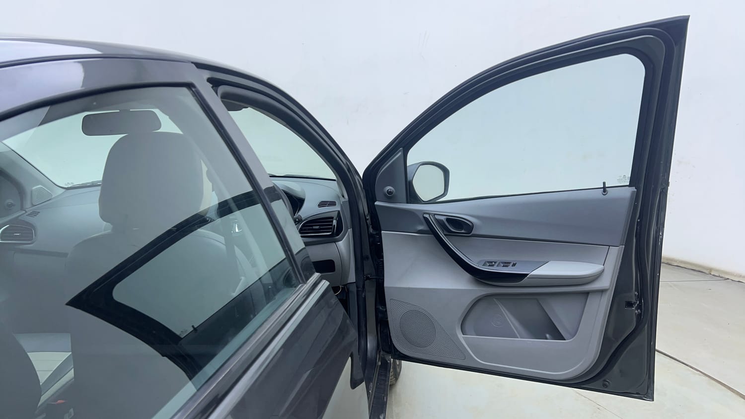 Used 2022 Tata Tigor XMA Petrol Automatic interior RIGHT FRONT DOOR OPEN VIEW