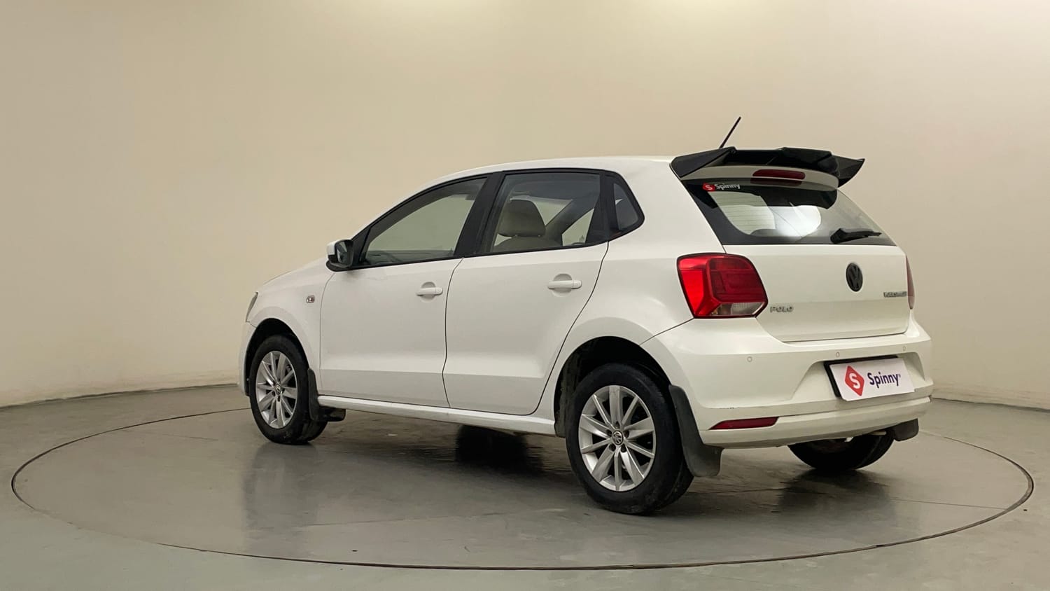 Used 2015 Volkswagen Polo Highline1.2L (P) Petrol Manual exterior LEFT REAR CORNER VIEW