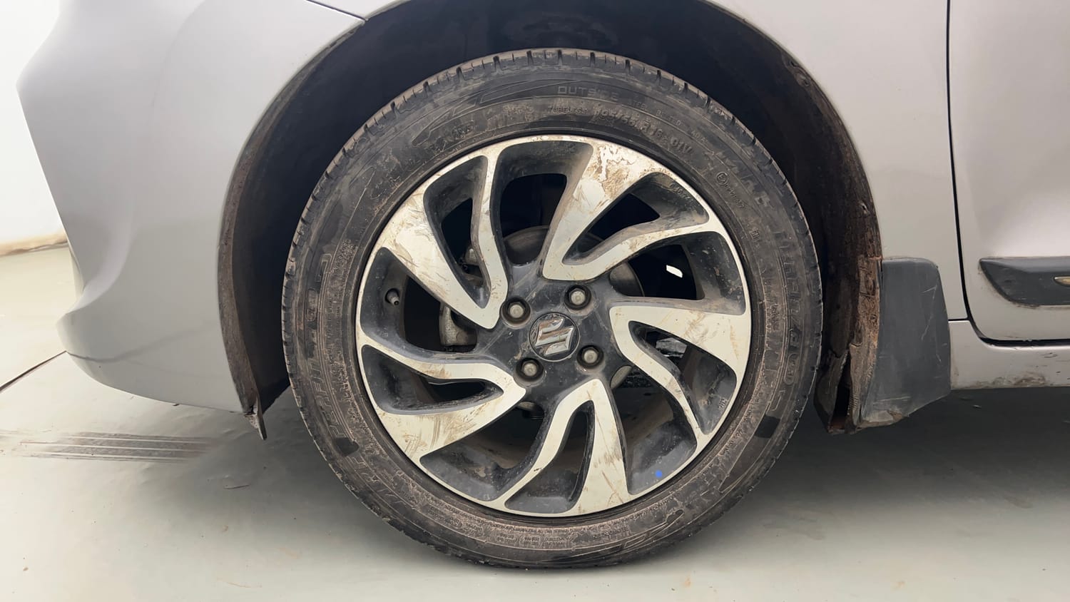 Used 2020 Maruti Suzuki Baleno Alpha Automatic Petrol Automatic tyres LEFT FRONT TYRE RIM VIEW