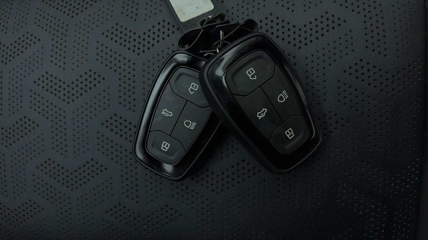 Used 2024 Tata Altroz XZ Plus (S) Dark Edition Diesel Diesel Manual extra CAR KEY VIEW