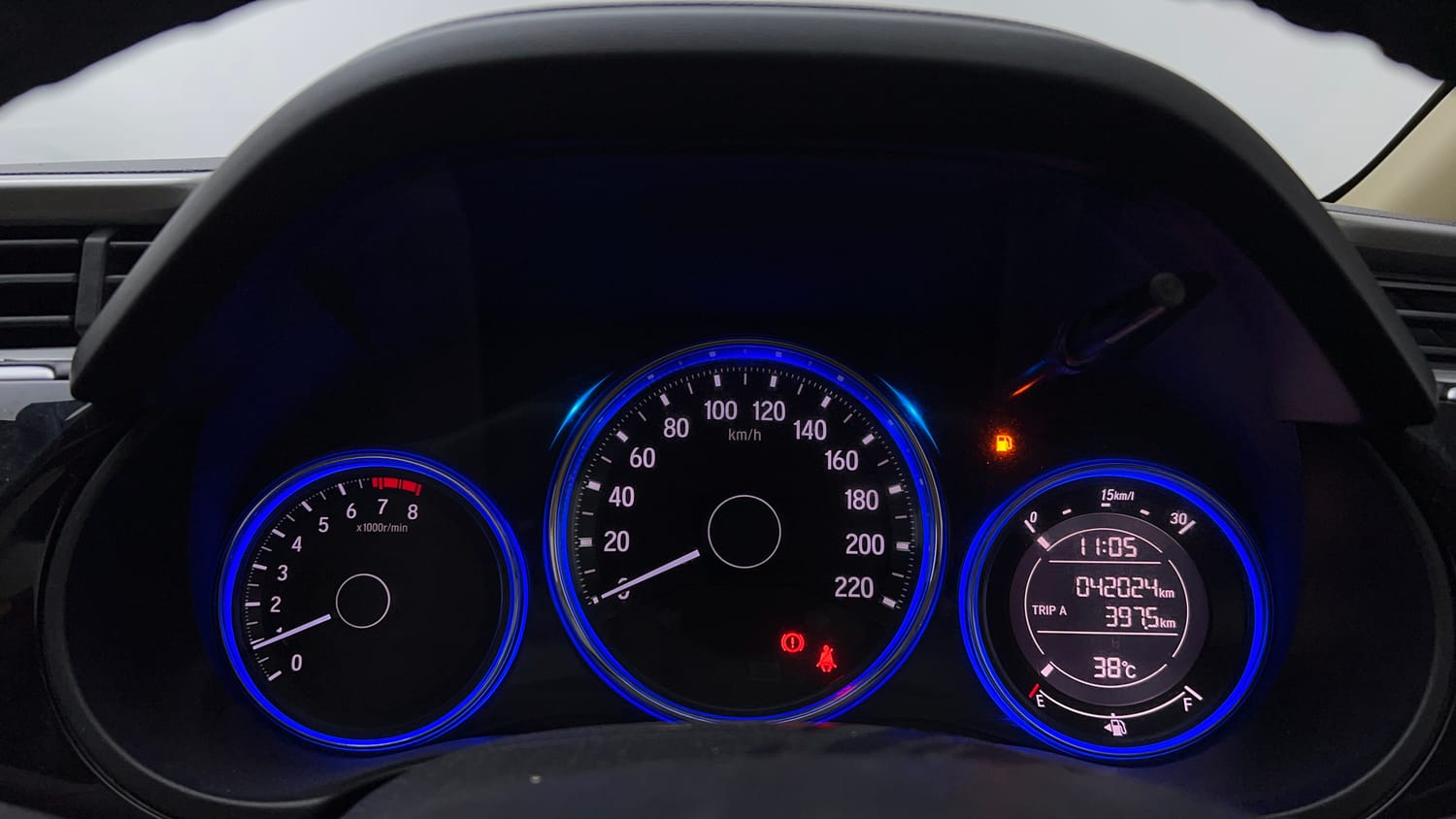 Used 2015 Honda City V Petrol Manual interior CLUSTERMETER VIEW